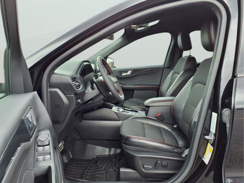 Used 2023 Ford Escape ST-Line Select AWD/4WD image 17