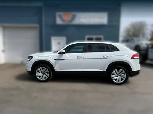 Used 2020 Volkswagen Atlas Cross Sport SE AWD/4WD image 3