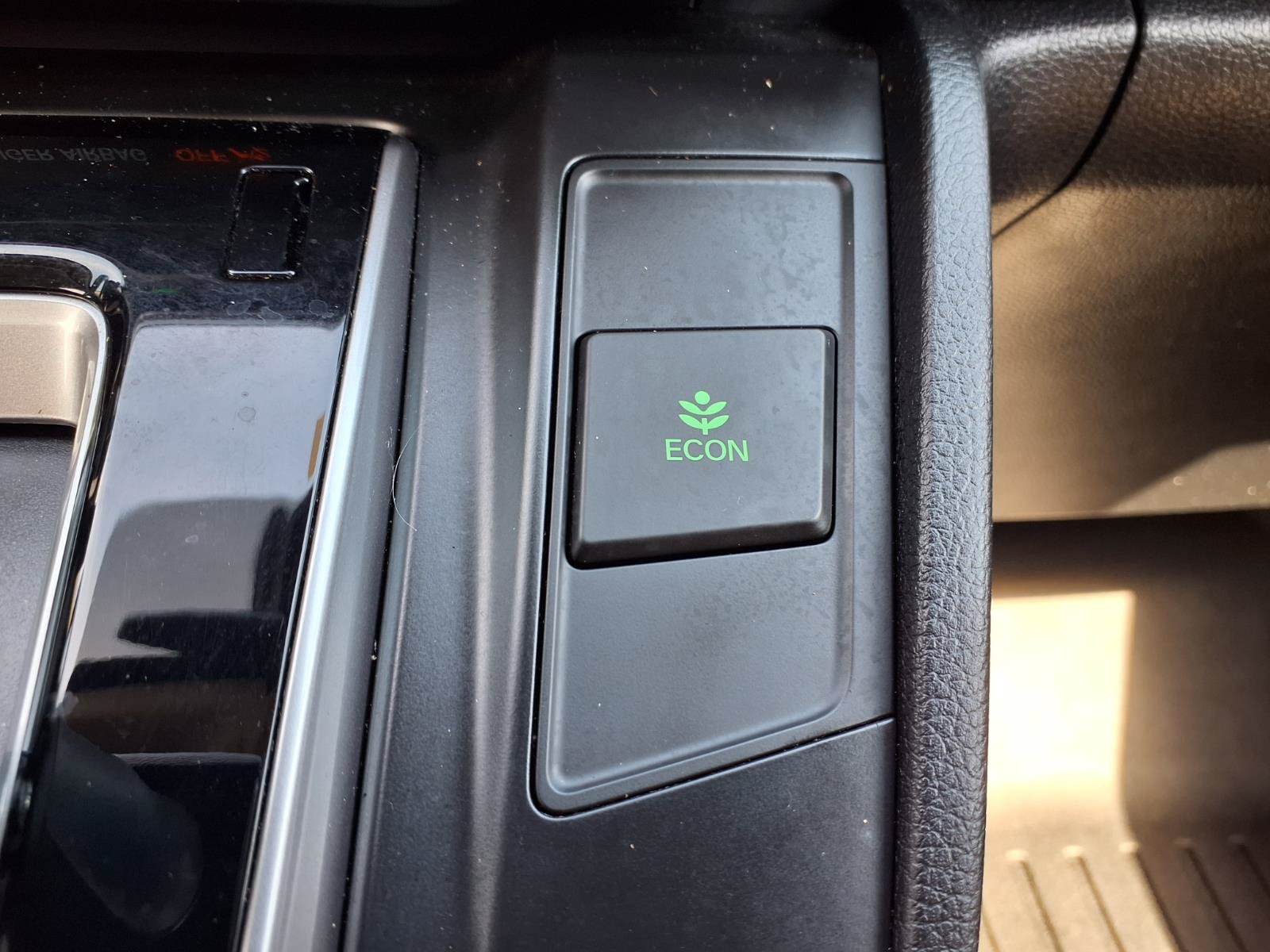 Used 2018 Honda CR-V EX-L image 9