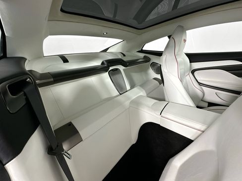 New 2026 Aston Martin Vanquish RWD image 26