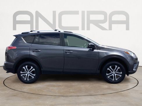 Used 2017 Toyota RAV4 LE FWD image 15