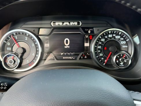 Used 2022 RAM 1500 Laramie w/ Sport Appearance Package image 10