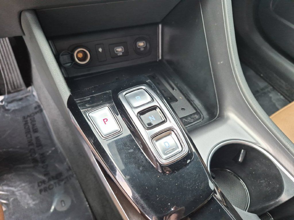 Used 2023 Hyundai Sonata Limited FWD image 22