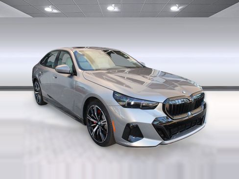 New 2026 BMW 530i w/ M Sport Package image 7