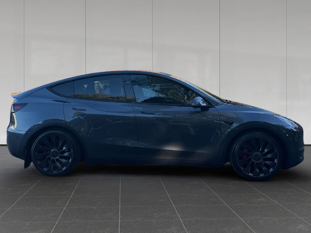 Used 2023 Tesla Model Y Performance AWD/4WD image 7