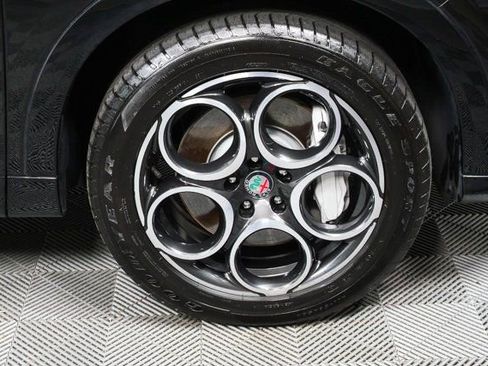 Used 2024 Alfa Romeo Tonale Ti image 6