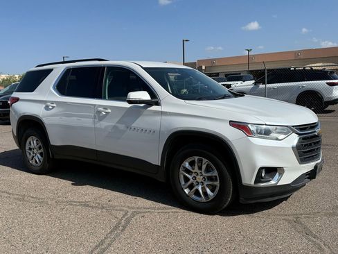 Used 2021 Chevrolet Traverse LT FWD image 3