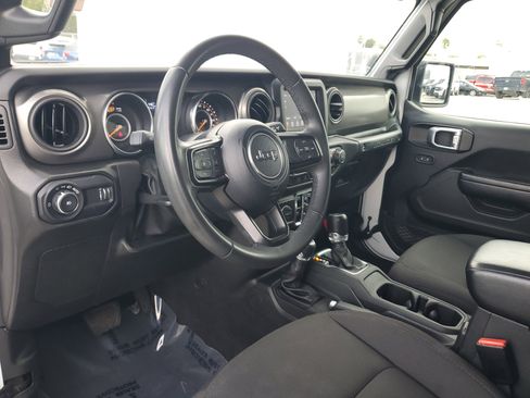 Used 2023 Jeep Wrangler Sport image 9