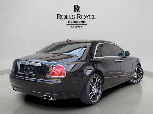 Used 2017 Rolls-Royce Ghost RWD image 3