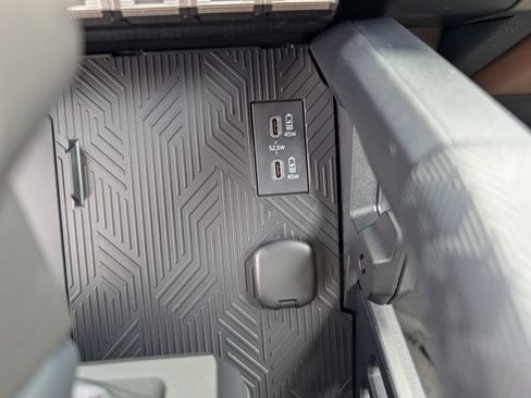 New 2026 Toyota 4Runner Limited AWD/4WD image 18
