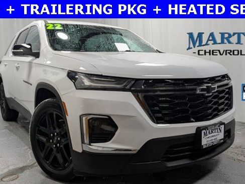 Certified 2022 Chevrolet Traverse LT w/ LPO, Blackout Package image 1