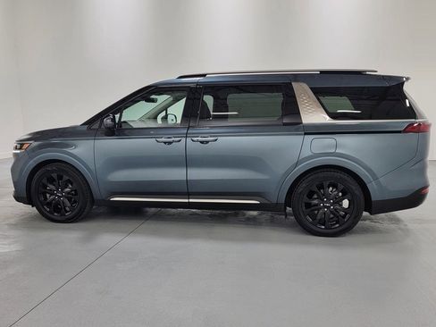 Used 2024 Kia Carnival SX Prestige image 5