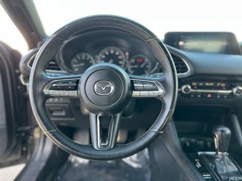 Used 2022 MAZDA MAZDA3 s image 11
