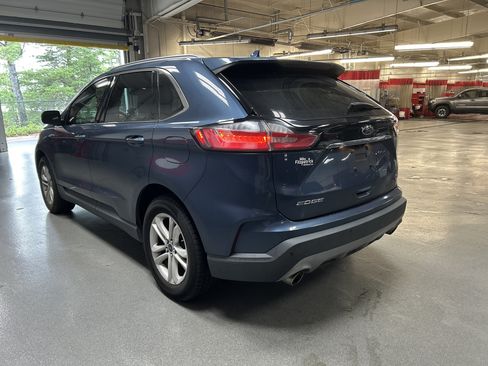 Used 2019 Ford Edge SEL w/ Equipment Group 201A FWD image 9