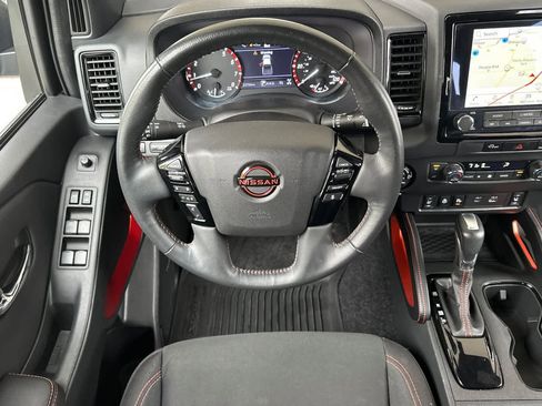 Used 2023 Nissan Frontier PRO-4X w/ Pro Convenience Package image 14