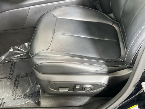 Used 2023 Jeep Grand Cherokee Limited AWD/4WD image 19
