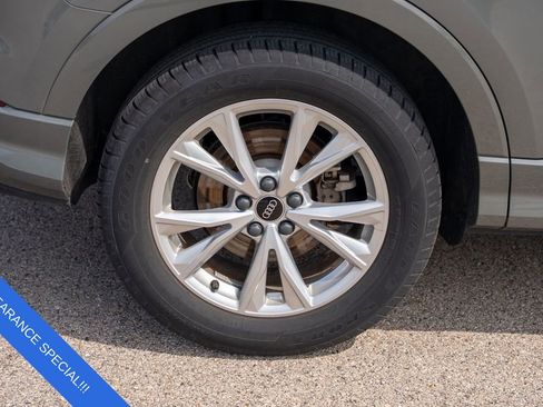 Used 2024 Audi Q3 2.0T Premium image 9