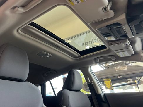 Certified 2025 Subaru Crosstrek 2.5i Premium AWD/4WD image 16