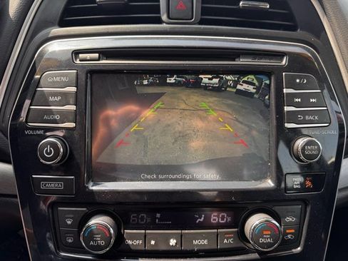 Used 2017 Nissan Maxima 3.5 SV FWD image 13