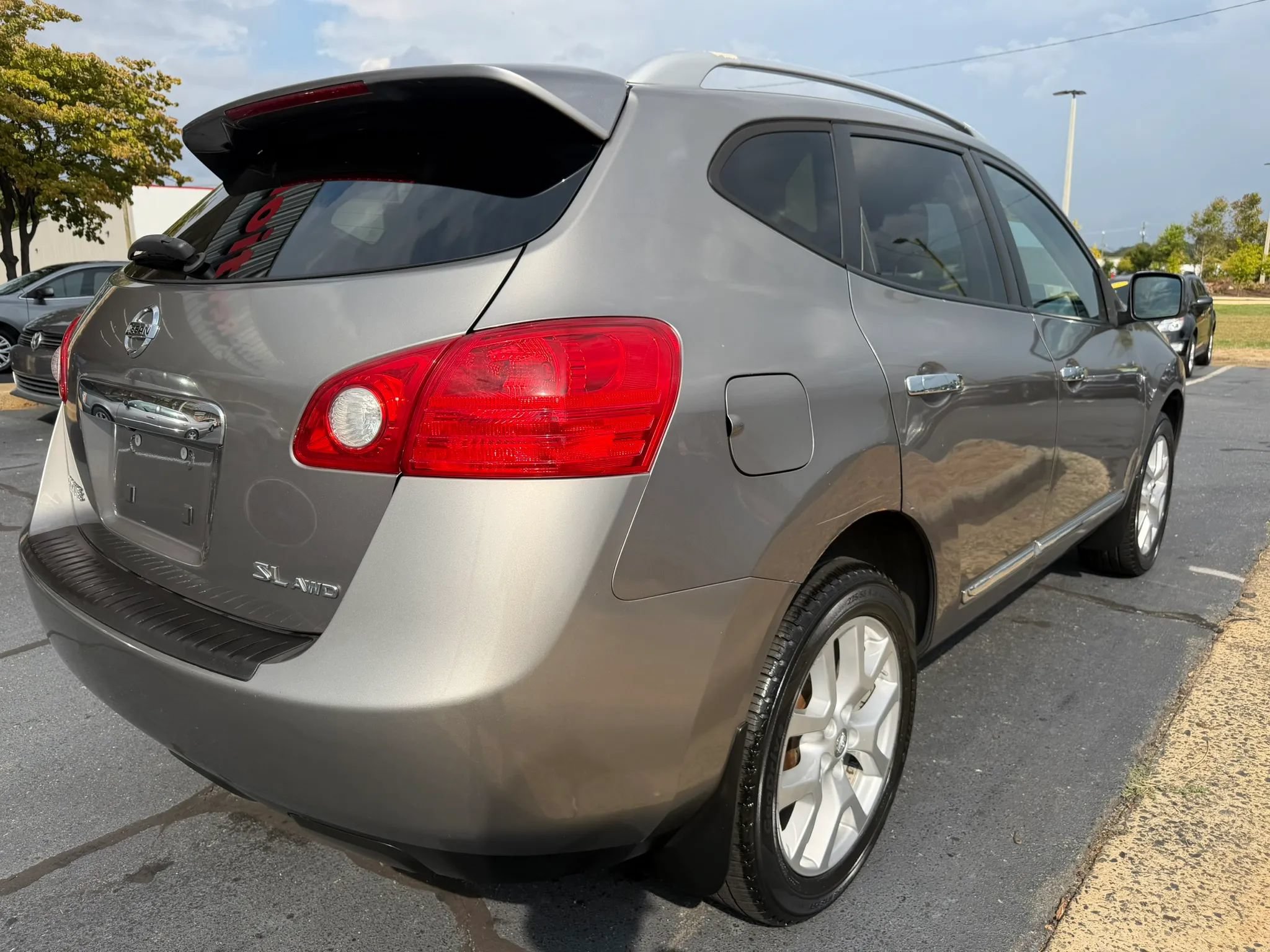 Used 2011 Nissan Rogue SV w/ SL Pkg AWD/4WD image 7