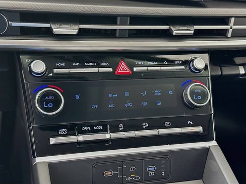 New 2026 Hyundai Santa Fe SEL FWD image 13