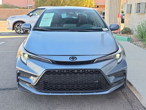 Used 2023 Toyota Corolla SE image 2