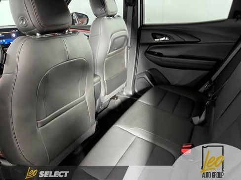 Used 2024 Chevrolet TrailBlazer RS FWD image 19