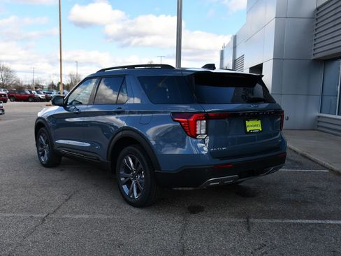 Used 2026 Ford Explorer Active w/ Active Comfort Package AWD/4WD image 4
