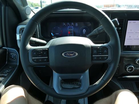 Used 2026 Ford F250 Lariat AWD/4WD image 36