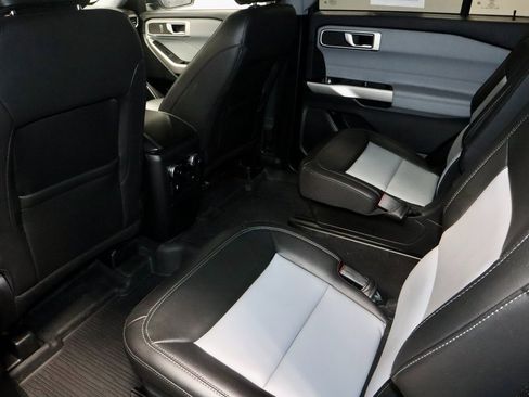 Certified 2023 Ford Explorer XLT w/ Equipment Group 202A image 24