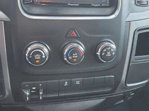 Used 2015 RAM 1500 Express AWD/4WD image 17