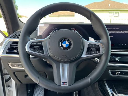 Used 2027 BMW X7 xDrive40i w/ M Sport Package AWD/4WD image 34