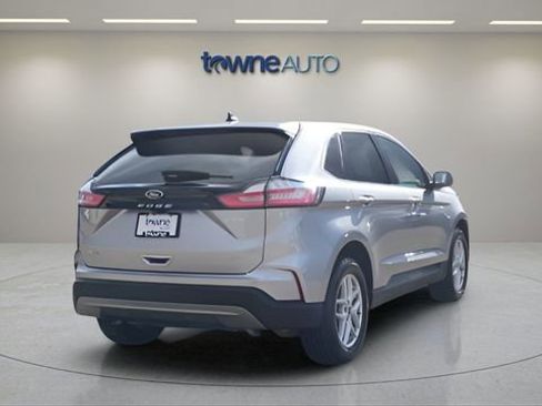 Used 2022 Ford Edge SEL image 5