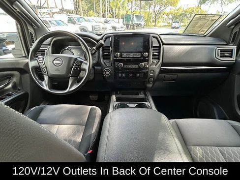Used 2023 Nissan Titan SV w/ SV Convenience Package image 10