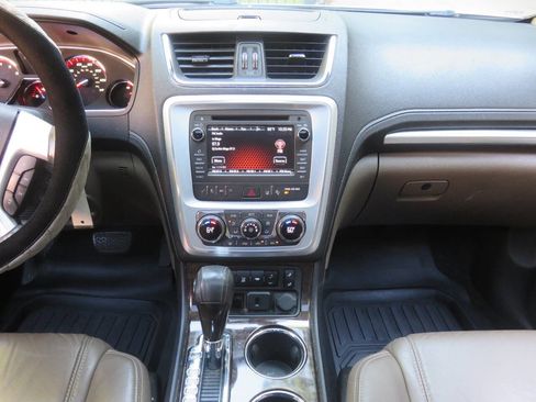 Used 2016 GMC Acadia SLT w/ Premium Edition image 15