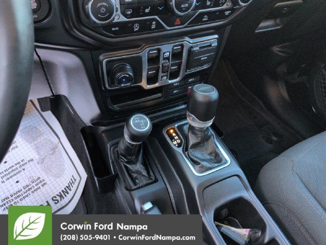 Used 2023 Jeep Gladiator Sport AWD/4WD image 17