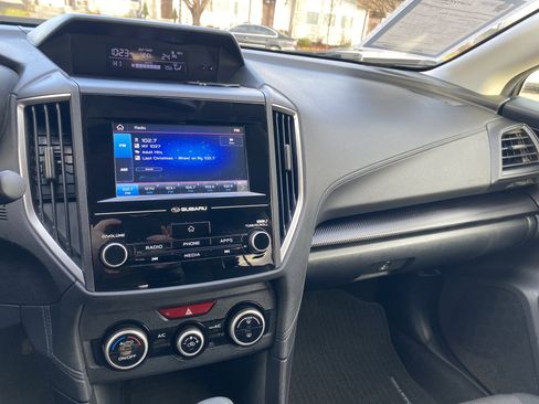 Used 2023 Subaru Crosstrek 2.0i image 13