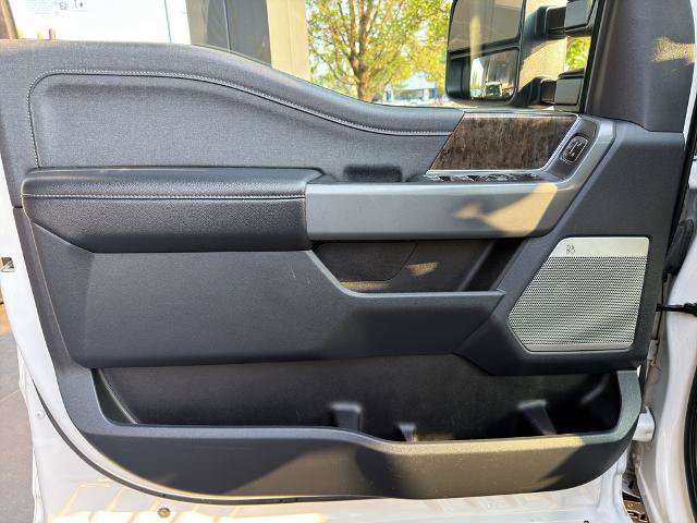 Certified 2024 Ford F250 Lariat w/ Lariat Ultimate Package AWD/4WD image 19