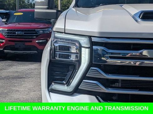 Used 2025 Chevrolet Silverado 3500 High Country w/ Technology Package AWD/4WD image 9