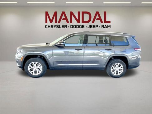 Used 2022 Jeep Grand Cherokee L Limited RWD image 9