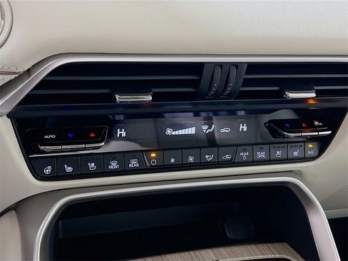 New 2026 MAZDA CX-90 Plug-In Hybrid w/ Premium Plus image 13