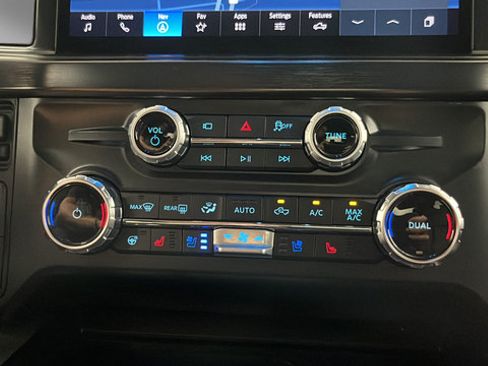 Used 2026 Ford F250 Lariat AWD/4WD image 17