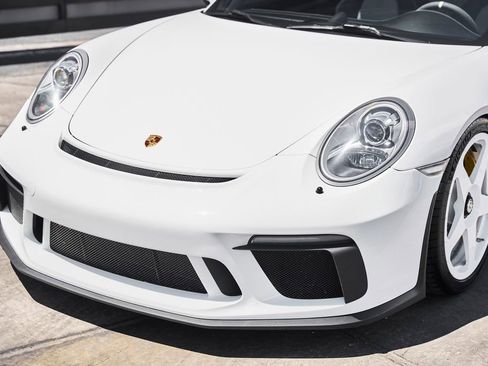 Used 2018 Porsche 911 GT3 RWD image 5