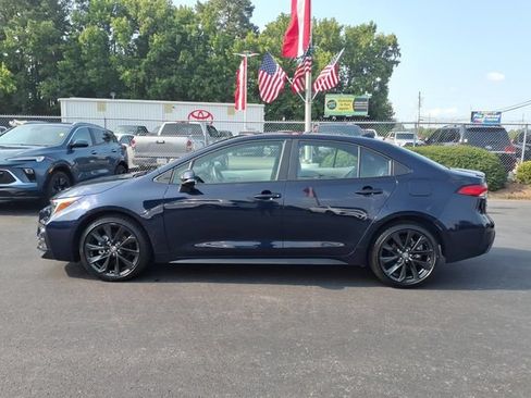 Used 2024 Toyota Corolla SE FWD image 3