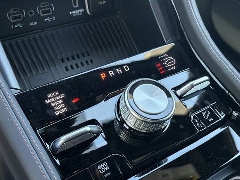 New 2026 Jeep Grand Cherokee Summit AWD/4WD image 32