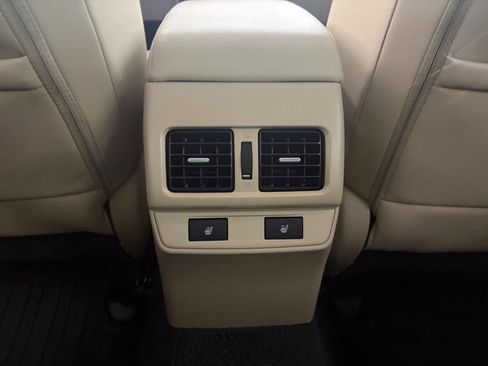 Used 2017 Subaru Outback 2.5i Limited AWD/4WD image 14