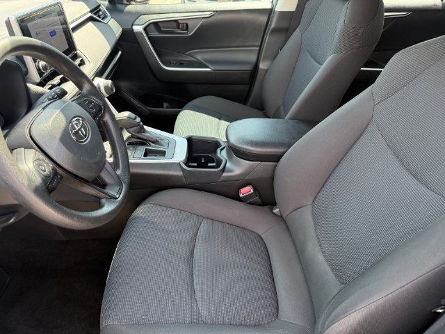 Used 2025 Toyota RAV4 LE FWD image 9