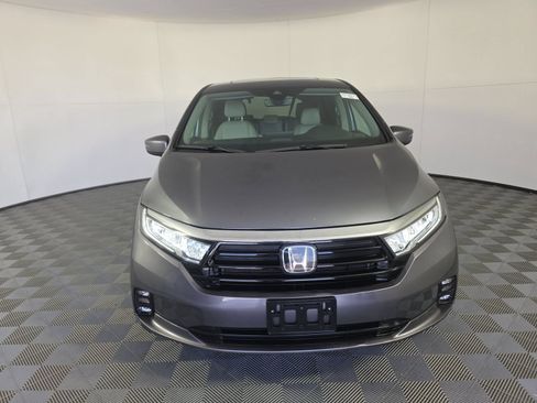 Used 2023 Honda Odyssey EX-L image 2