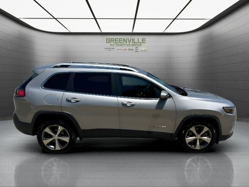 Used 2020 Jeep Cherokee Limited FWD image 4