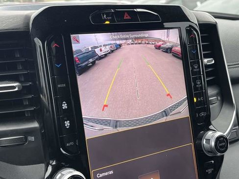 Used 2025 RAM 1500 Laramie image 30